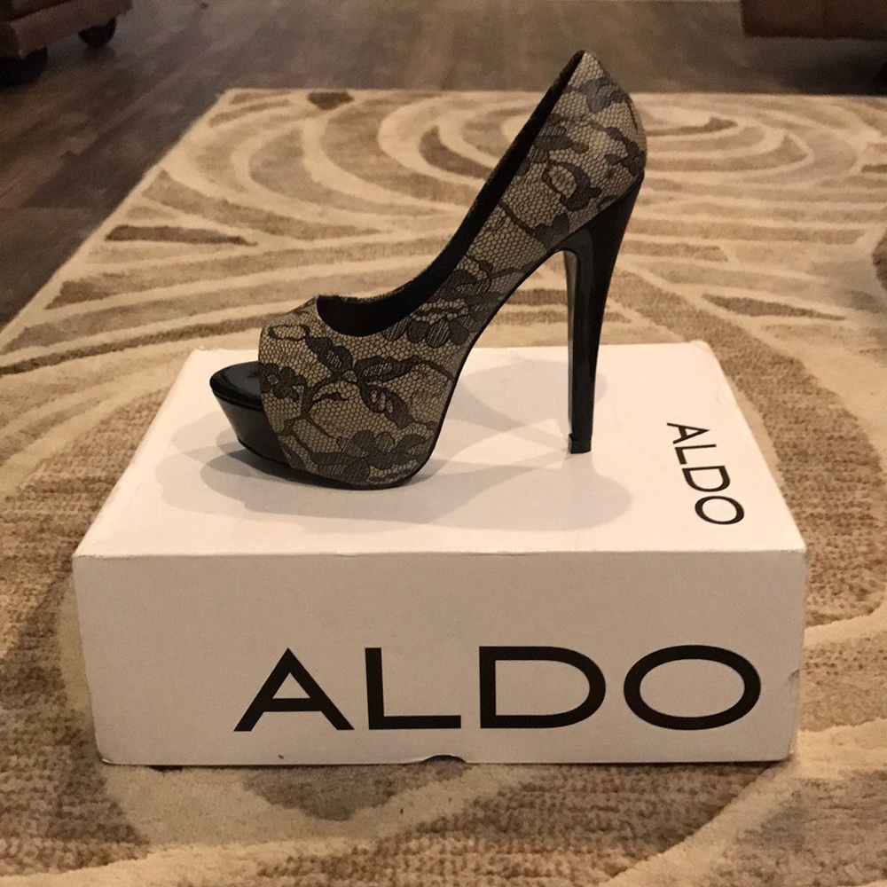Black and Tan Aldo Heels